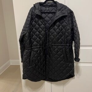 Athleta WHISPER FEATHERLESS PUFFER PARKA- black